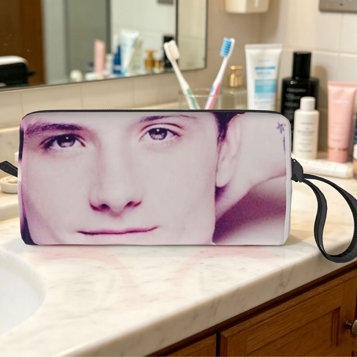 Josh Hutcherson Whistle Meme S – Beauty Makeup Songs Bewertung und Preis